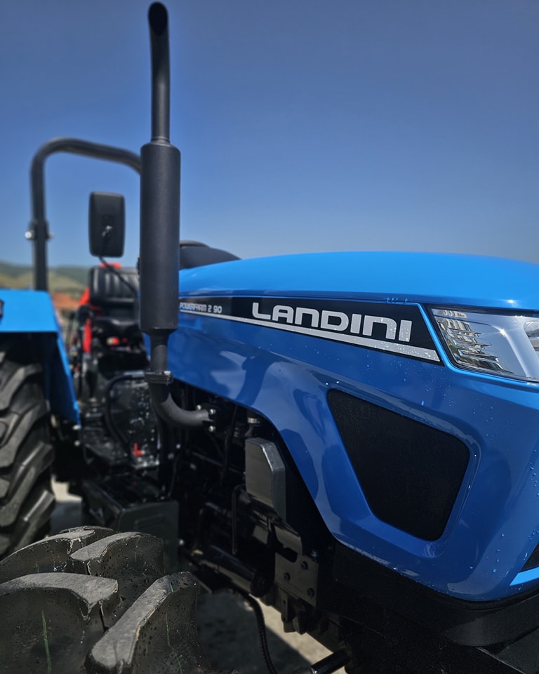 powerfarm_2_90_bez_kabina_4